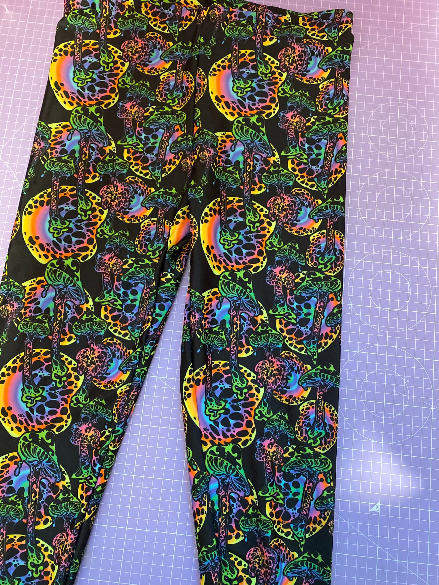 MENS/UNISEX Festival Leggings | Mushie| Loonigans