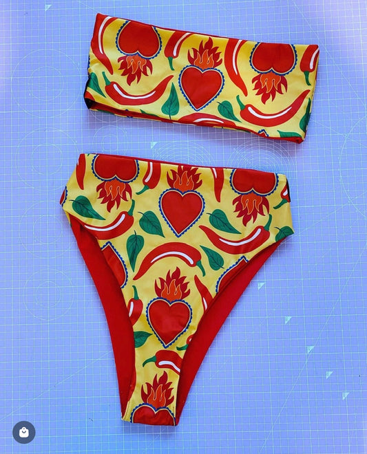 UK 6-8 XS - DAZZLE & JOLT X LOONIGANS PICANTE Reversible Bandeau High Rise Bikini