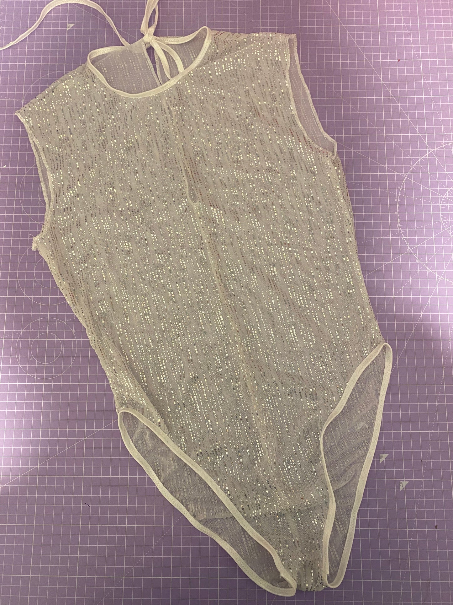 UK 10-12 M - Matrix White/Silver Bodysuit